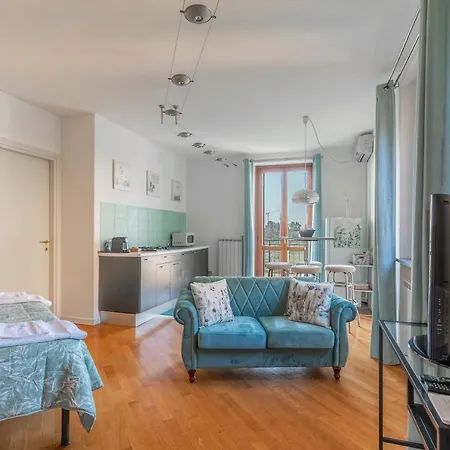 Casatella - Monolocale Con Balcone Apartment Vidigulfo Exterior photo
